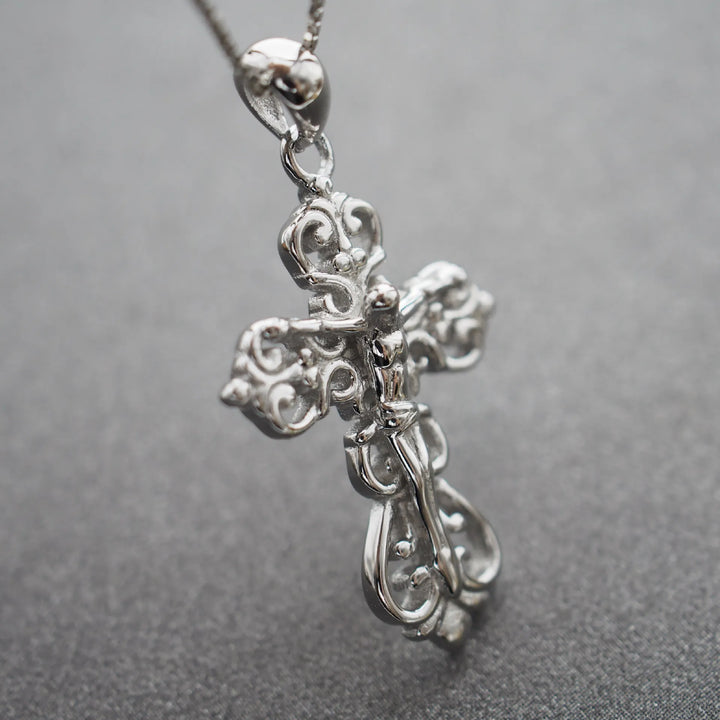 BlessingTree Vintage 925 Silver Filigree Crucifix Pendant Necklace