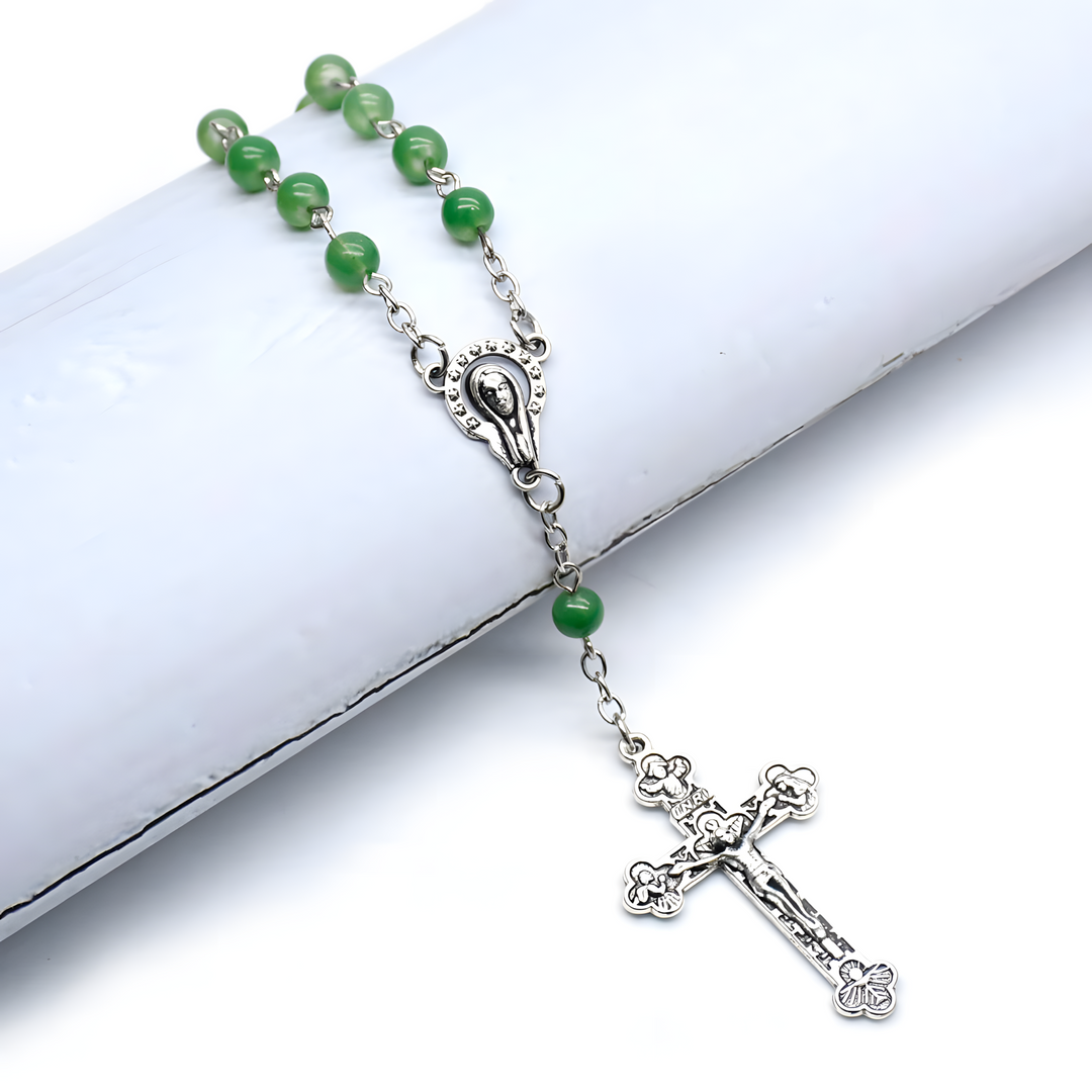 BlessingTree Pocket Rosary Bracelet – 6 mm Green Alloy Beads with Silver Crucifix