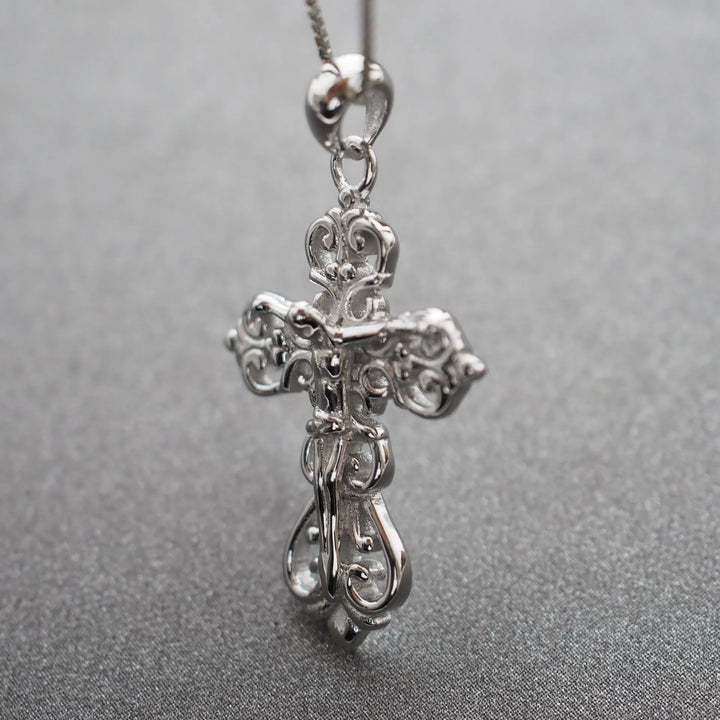BlessingTree Vintage 925 Silver Filigree Crucifix Pendant Necklace